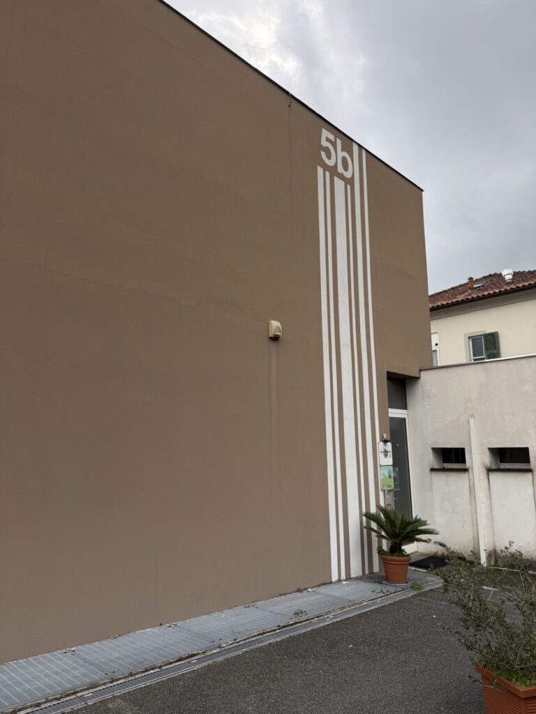 Esterni del Centro Espositivo Il Cubo a Casarza Ligure