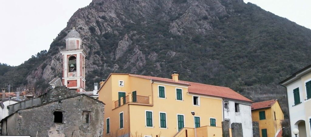 Casa Fracchia a Casarza Ligure